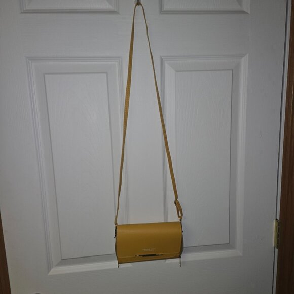 Forever Lovely Crossbody Bag New Without Tag - Picture 5 of 5